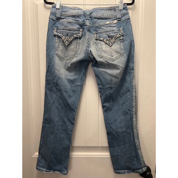 Miss Me Women’s Mid Rise Stretch‎ Embellished Cropped Denim Jeans Size 29 Blue - Picture 5 of 7